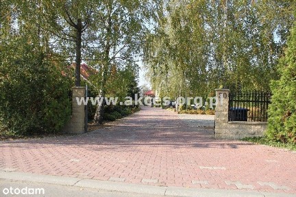 Dom, 400 m², Koczargi Nowe