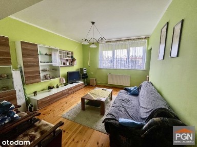 Dom szeregowy z garażem w okolicy Trzebiatowa.