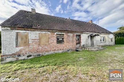 Siedlisko z Budynkiem Mieszkalnym 2 Lokalowym i Bu