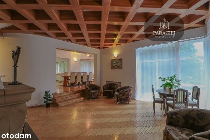 Wyjątkowa Posiadłość - ZOBACZ FILM