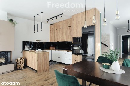 Nowoczesny bliźniak na Bielawach w Toruniu.