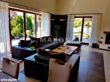 Wyjątkowa rezydencja ! Super lokalizacja !