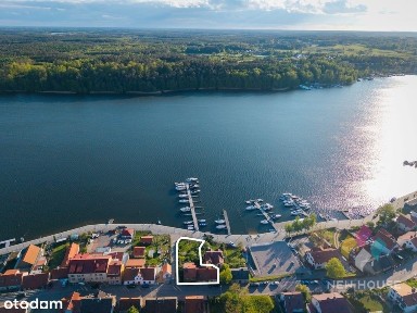 Mikołajki, promenada z dojściem do jeziora, marina