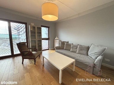 Do wynajęcia kawalerka na Miasteczku Wilanów