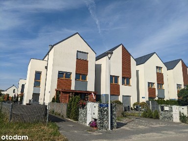 Jasne, przestrzenne mieszkanie z dużym tarasem