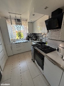 Dwupoziomowe mieszkanie z ogródkiem w Centrum