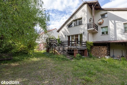 -1900 m2 ogrodu- dom 330 m2 -