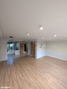 Przestronny dom w zabudowie szeregowej 200 m² z garażem w mieście