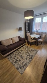 OKAZJA 2 pokoje na Mokotowie, na granicy Śródmieścia balkon piwnica