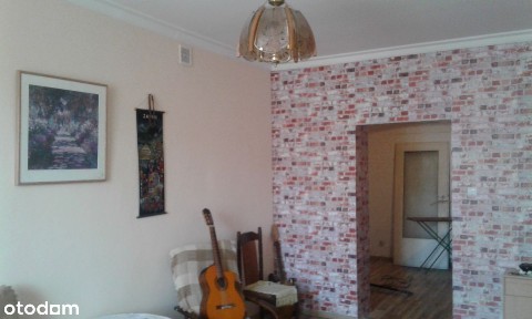 Do sprzedania mieszkanie 66m2 3 pokoje w kamienicy