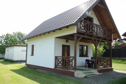 Wynajme piekny dom piętrowy.