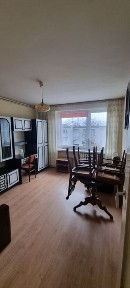 Mieszkanie własnościowe na sprzedaż z potencjałem i garażem.