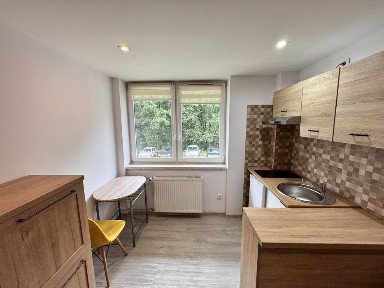 Kawalerka po remoncie w centrum - od zaraz