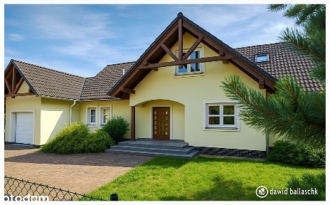 Wyjątkowy dom dwurodzinny na skraju lasu