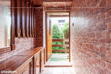 Dom wolnostojący w świetnej lokalizacji!