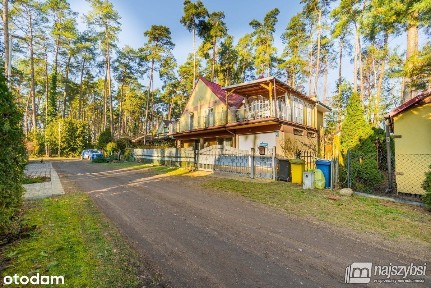 Morzyczyn - dom wolnostojący tuż obok jeziora