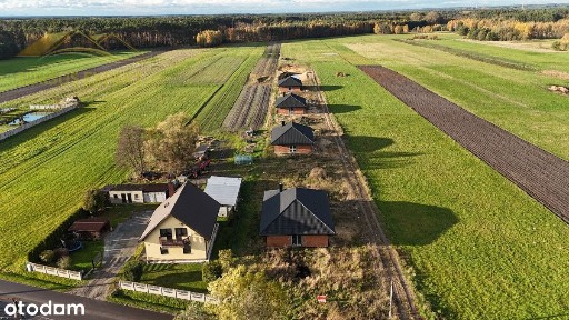 Nowe domy w Klonowej.