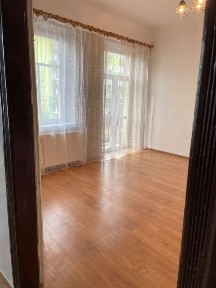 Sprzedam mieszkanie kawalerkę w kamienicy!