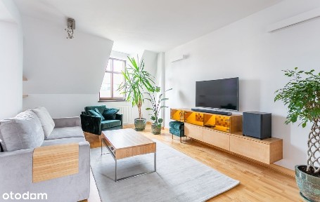 Dwupoziomowe mieszkanie w centrum miasta