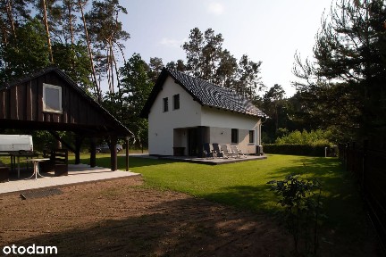 całoroczny dom nad jeziorem