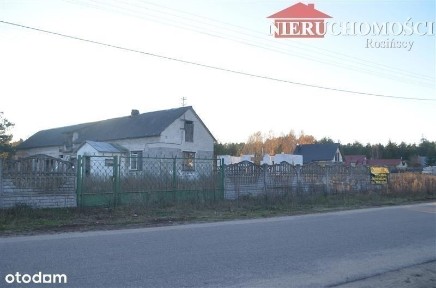 Dom do remontu w Marianowie, gmina Dąbrówka (wołom
