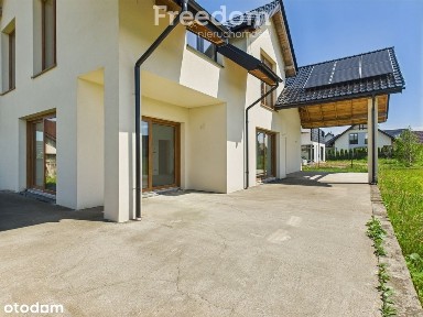 Energooszczędny dom z ogrodem blisko morza