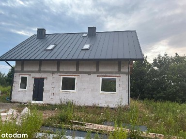 Dom jednorodzinny wolnostojący na sprzedaż - działka 9ar