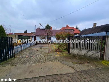 Dom 45 m2 działka 349 m2 2 pokoje, garaż.