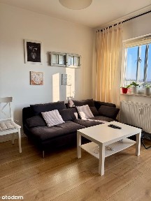 Przytulne 2 pokojowe mieszkanie z loggią i parkingiem