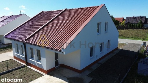 Nowy - przestronny dom w stanie deweloperskim