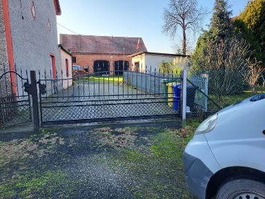 Dom z duza działką gospodarstwo Gniewomierz