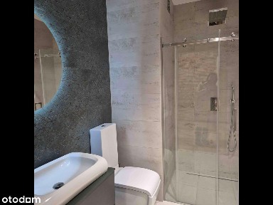 Dwupoziomowy apartament w ścisłym centrum miasta