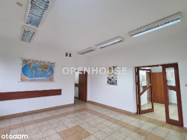 Dom,Biura,Garaże Wys.5m,10 miejsc par.Dział-1700m2