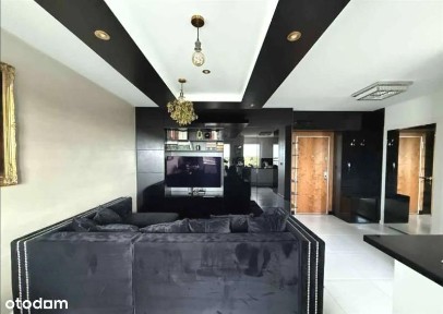 Kromera/Giżycka/2004/wysoki standard/meble/balkon