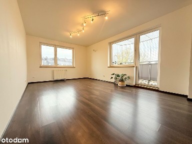 3 pok, dwupoziomowe, balkon, komórka lok, bez%