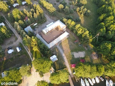 Przystań Żeglarska, hangary, baza noclegowa