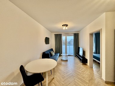 Nowe, umeblowane, parking, komórka, balkon, winda.