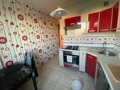 Wynajmę 3 pokojowe mieszkanie