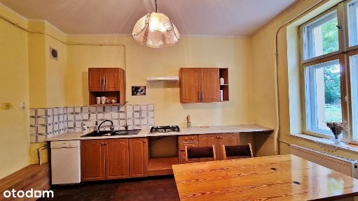 Stylowy dworek przy parku ze starodrzewiem!