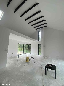 Archon Dom W Karmazynach + poddasze użytkowe Antresola nad salonem