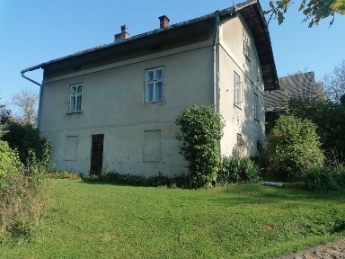 HANDZLÓWKA - Dom z zabudowaniami i działką widokową