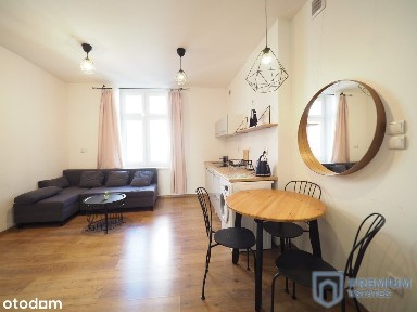 2-pok/ ul. Krowoderskiej tuż przy Plantach/01.03