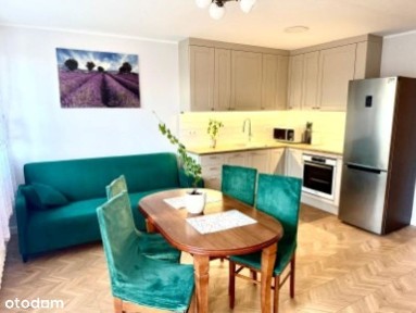 Dwupokojowe mieszkanie z balkonem w centrum