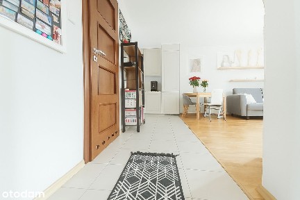 3 pokoje w centrum, przy WKD, szkole, parku. Klimatyzacja