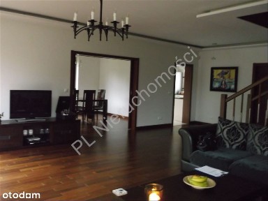 Atrakcyjny dom z ogrodem gotowy do zamieszkania