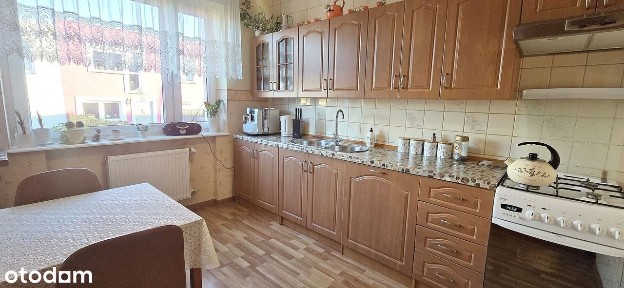 2 DOMY NIEDALEKO MORZA