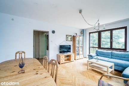 Wolnostojący dom z budynkiem gospodarczym na działce 1,29ha