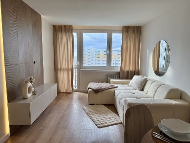 Mieszkanie wykończone pod klucz. Balkon, 39m2. Okolice manufaktury.