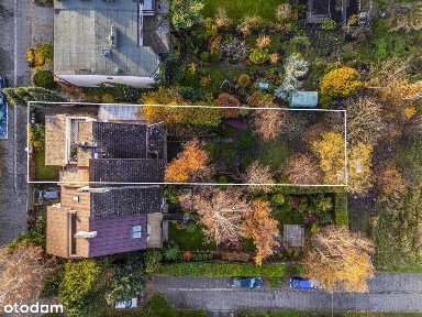 Dom bliźniak z potencjałem w sercu Stabłowic.