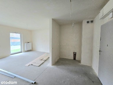 Duża kawalerka na parterze